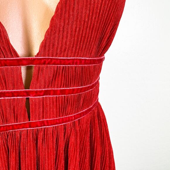 Lulus Smokeshow Metallic Velvet Plunge Dress Whimsigoth Fairy Romantasy XL NWT - Picture 4 of 12